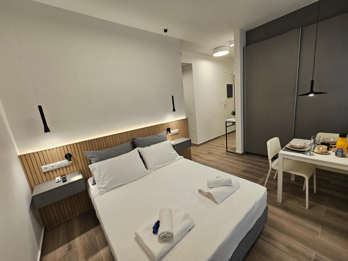 Platon Stylish Apartment Atene Esterno foto