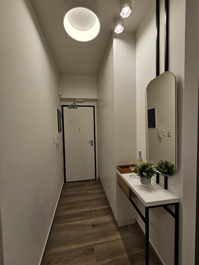 Platon Stylish Apartment Atene Esterno foto